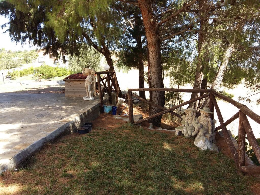 La Mortella Agriturismo 로톤델라 외부 사진